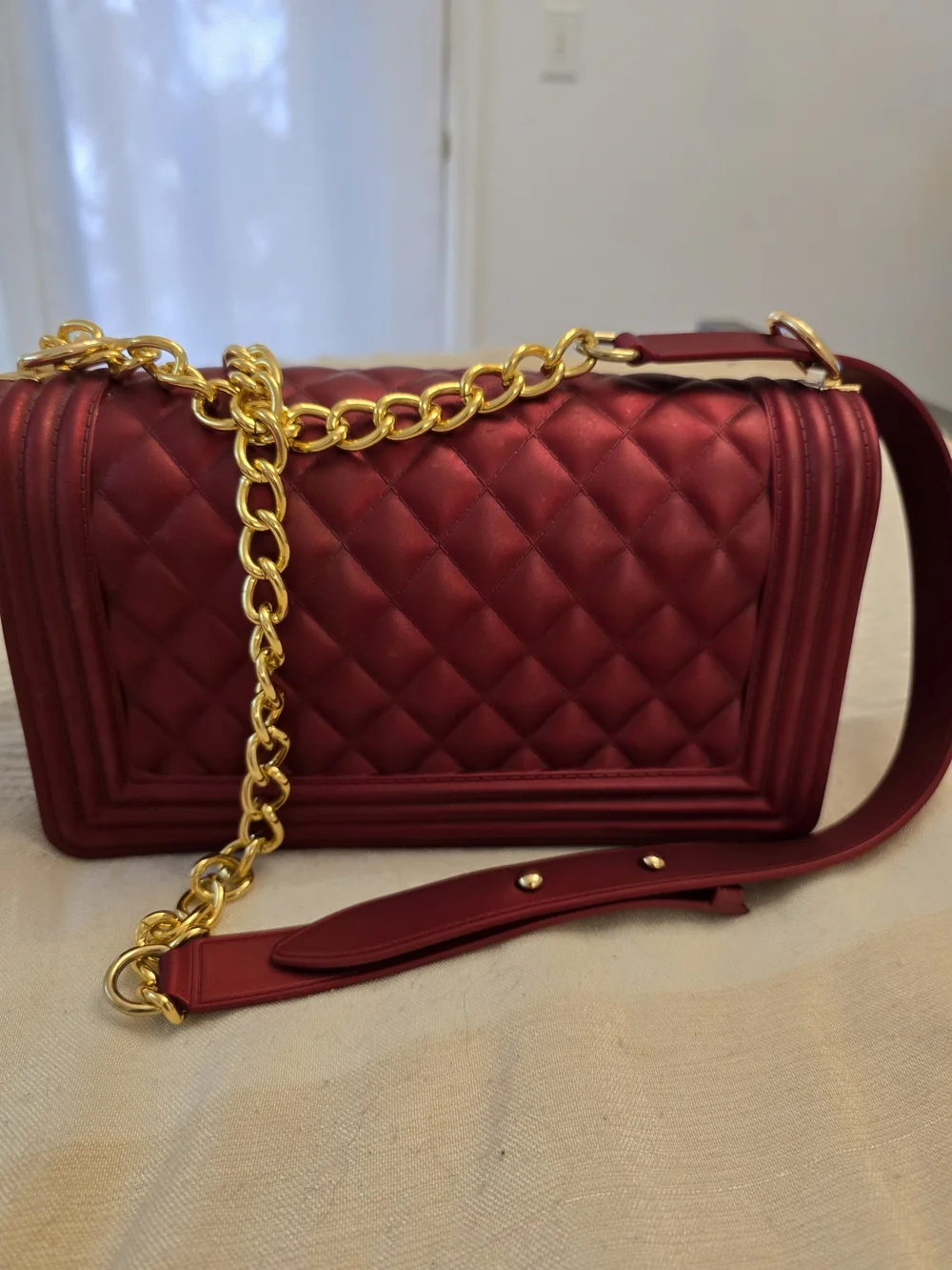 Source Unknown Quilted Burgundy Crossbody with Gold Chain